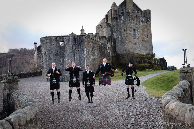 Wedding photograph Eilean Donan Castle-13