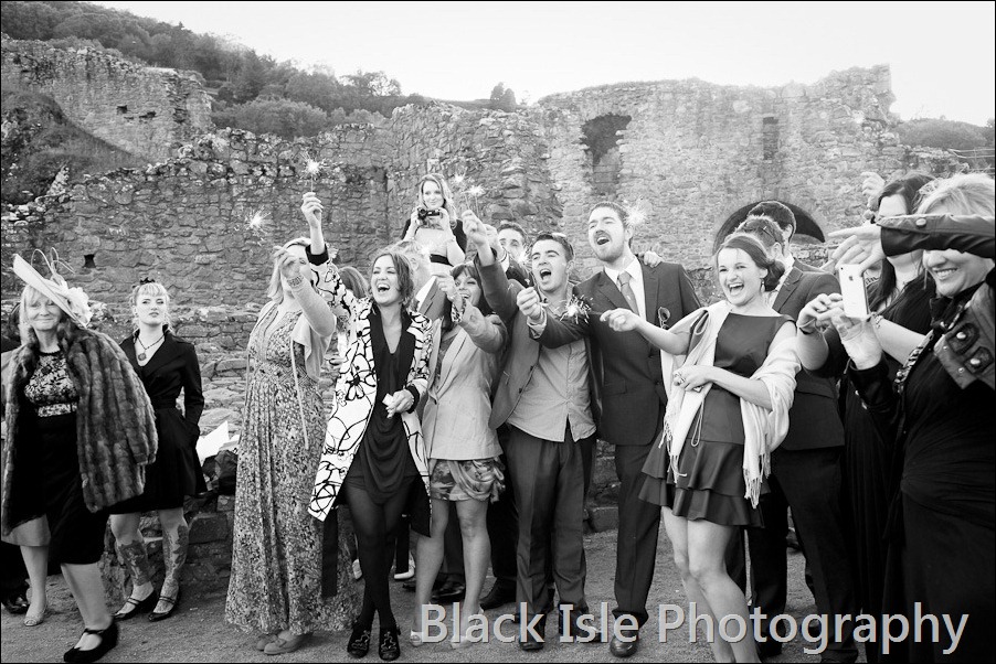 Wedding photographs at Urguhart Castle-39