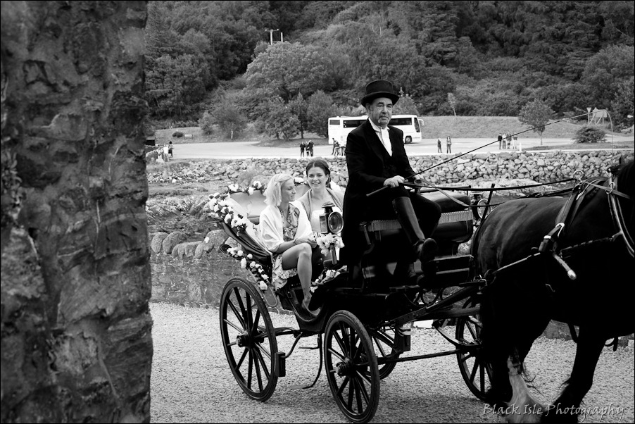 Wedding photography ar Eilean Donan Castle, Highlands, Scotland-5