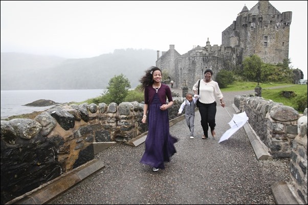 wedding photography at Eilean Donan Castle-0923
