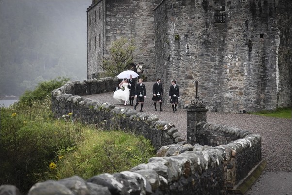 wedding photography at Eilean Donan Castle-0926