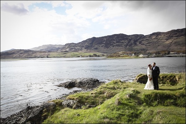wedding photographs of Eilean Donan Castle -5071