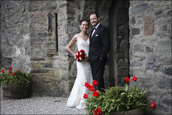wedding photographs of Eilean Donan Castle -9776